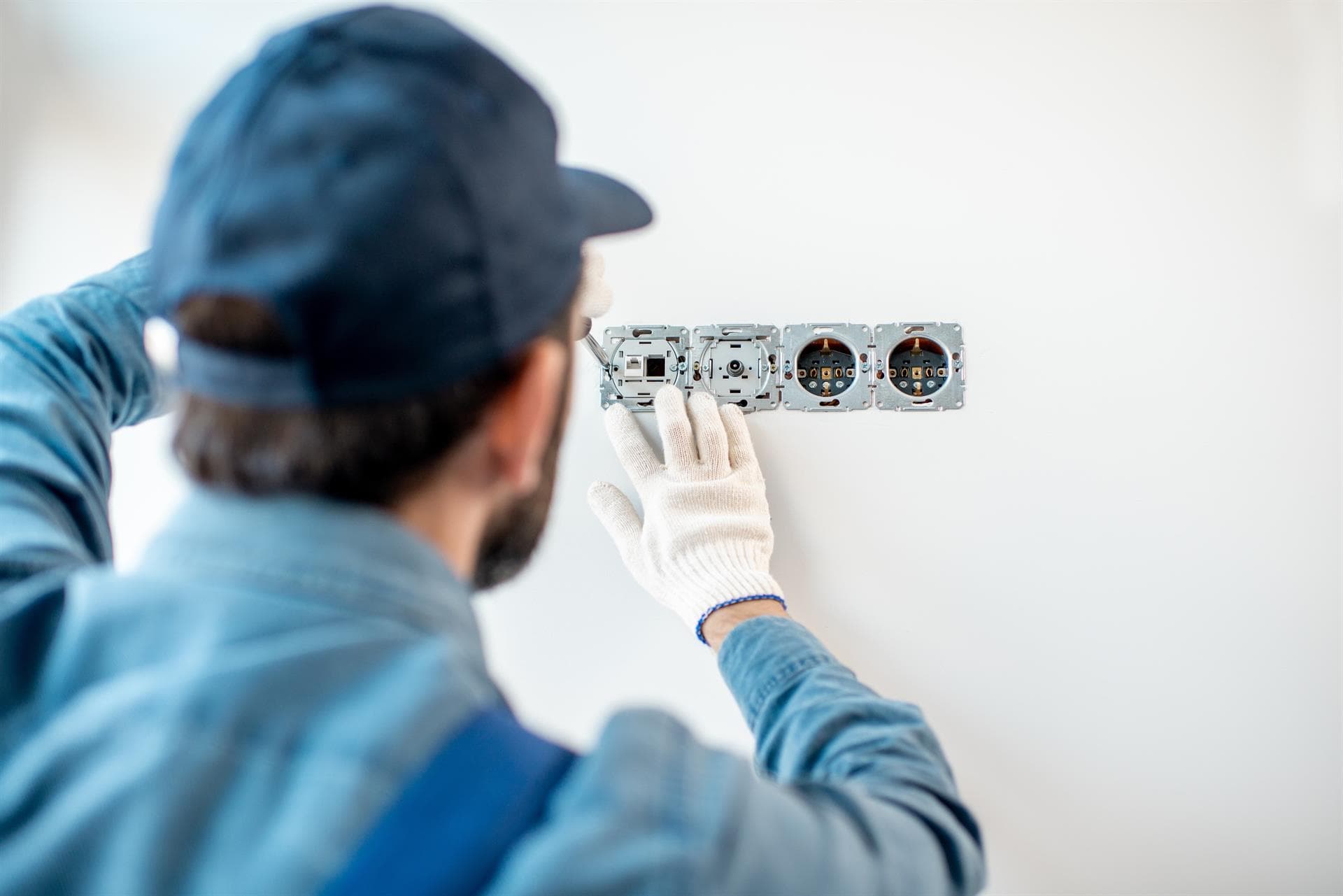 Nos encargamos de cualquier instalación eléctrica